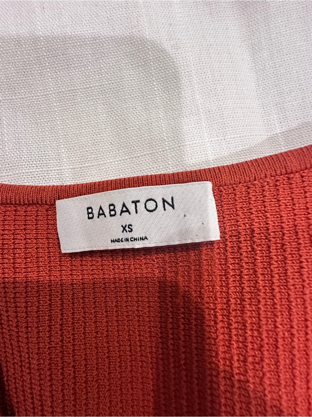 Babaton Rust-Red Ribbed V-Neck Mini Dress - Picture 4 of 6